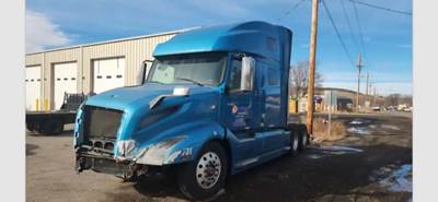 Volvo VNL Salvage Truck