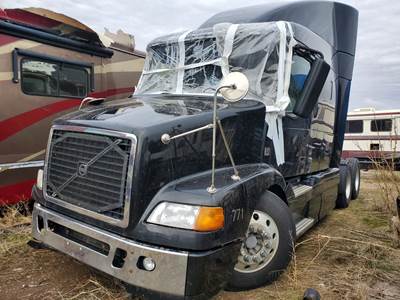 Volvo VNM Salvage Truck