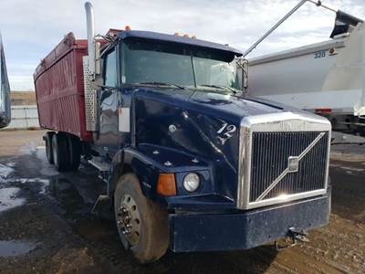 Volvo WCA Aero Salvage Truck