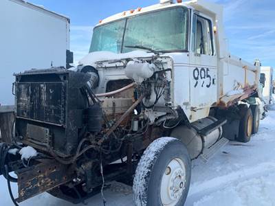 Volvo WG Salvage Truck
