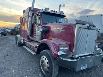 Western Star 4900 Salvage Truck