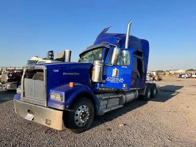 Western Star 4900FA Salvage Truck