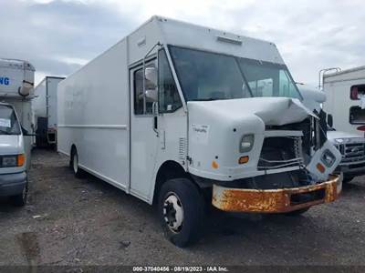Workhorse W62 Salvage Truck