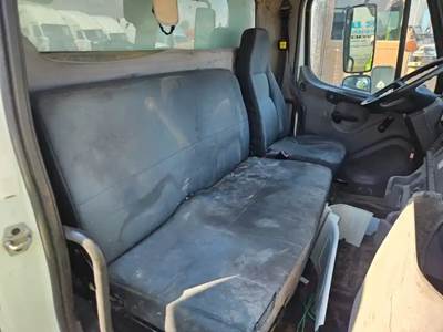 Freightliner M2 106 Seat