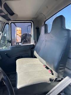 International DuraStar 4300 Right Seat