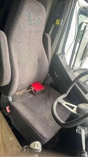 Western Star 4900SA Left Seat for a 2014 Western Star 4900 SA