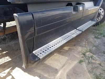 Freightliner Cascadia 125 Fairing