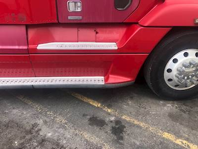 Freightliner ST120 Fairing