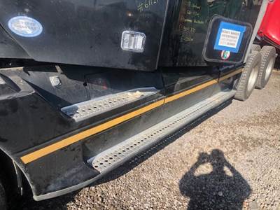 Freightliner ST120 Fairing