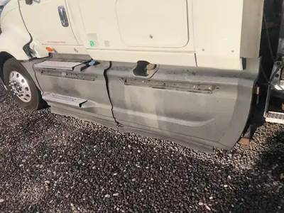 International ProStar Left Fairing