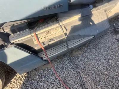 Kenworth T680 Left Fairing