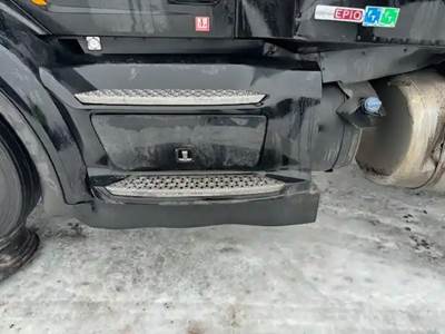 Peterbilt 579 Left Fairing