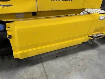 Volvo VNL Left Fairing