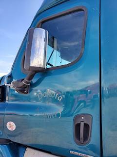 Freightliner Cascadia 125 Left Side View Mirror