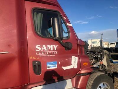 Freightliner Cascadia 125 Right Side View Mirror