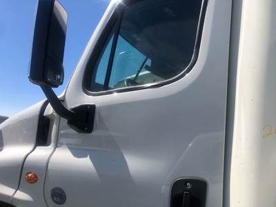 Freightliner Cascadia 125 Left Side View Mirror