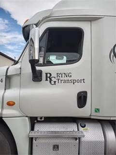 Freightliner Cascadia 125 Left Side View Mirror
