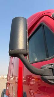 Freightliner Cascadia 125 Side View Mirror