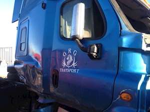 Freightliner Cascadia 125 Right Side View Mirror