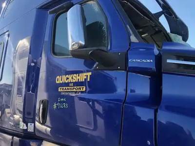 Freightliner Cascadia 126 Right Side View Mirror