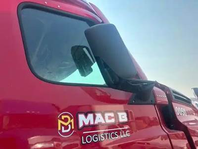 Freightliner Cascadia 126 Right Side View Mirror