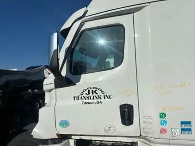 Freightliner Cascadia 126 Left Side View Mirror