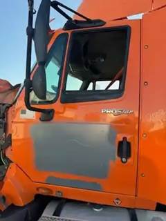 International LA617 Left Side View Mirror