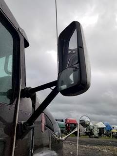 Kenworth T660 Right Side View Mirror