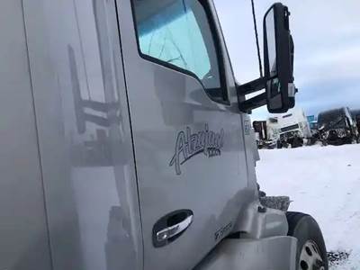 Kenworth T680 Right Side View Mirror