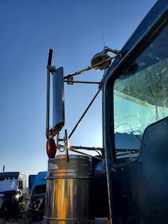 Kenworth T800 Left Side View Mirror