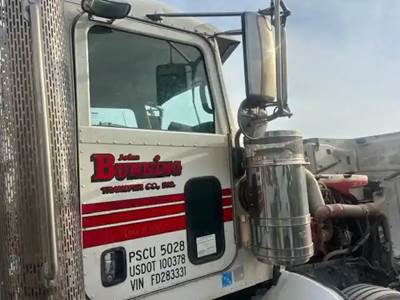 Peterbilt 367 Side View Mirror