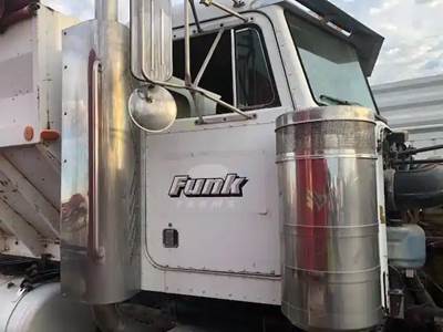 Peterbilt 379 Right Side View Mirror