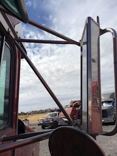 Peterbilt 385 Right Side View Mirror