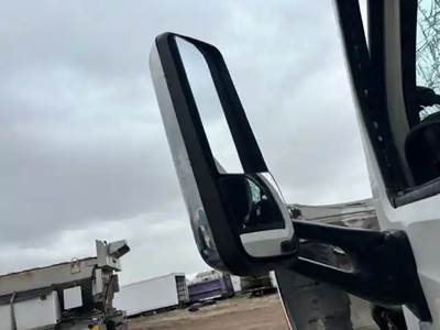Peterbilt 579 Left Side View Mirror