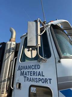 Volvo AUTOCAR ACL64 Right Side View Mirror