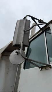 Volvo AUTOCAR ACL64 Right Side View Mirror