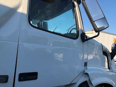 Volvo VNL Right Side View Mirror