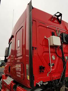 Freightliner Cascadia 125 Sleeper Fairing