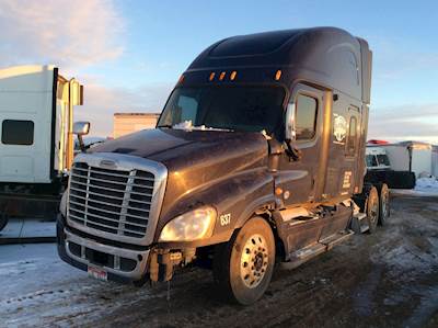 Freightliner Cascadia 125 Sleeper Fairing