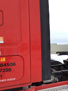 Freightliner Cascadia 125 Sleeper Fairing