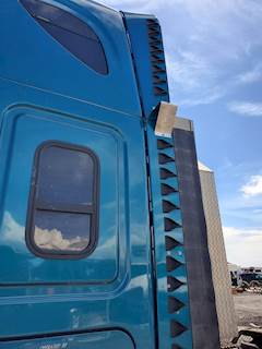 Freightliner Cascadia 125 Sleeper Fairing