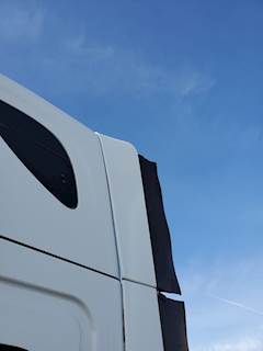 Freightliner Cascadia 125 Sleeper Fairing