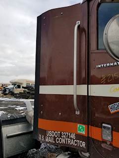 International 9200i Sleeper Fairing