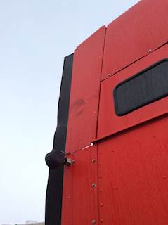 International 9900i Sleeper Fairing