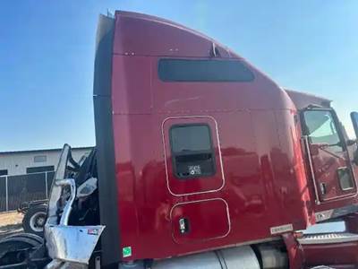 Kenworth T660 Right Sleeper Fairing