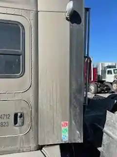 Kenworth T680 Left Sleeper Fairing