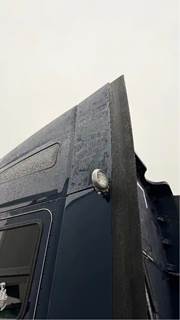 Kenworth T680 Left Sleeper Fairing