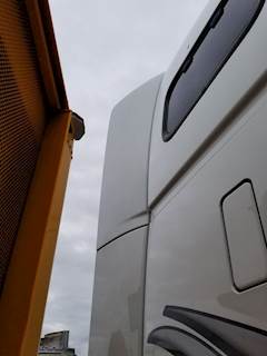 Volvo VNL Sleeper Fairing