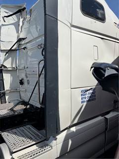 Volvo VNL Sleeper Fairing