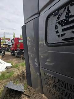 Volvo VNL Sleeper Fairing